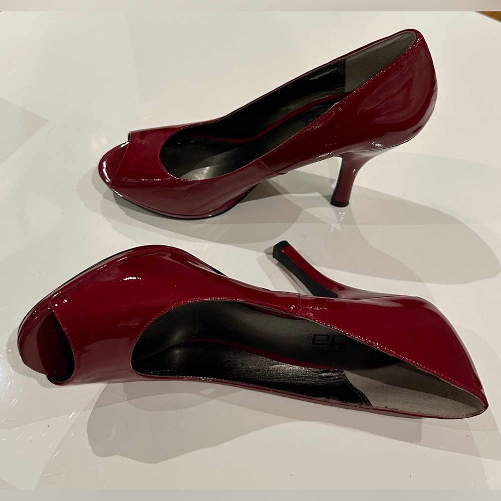 MODA Spana Glossy Red Stiletto - Size 9